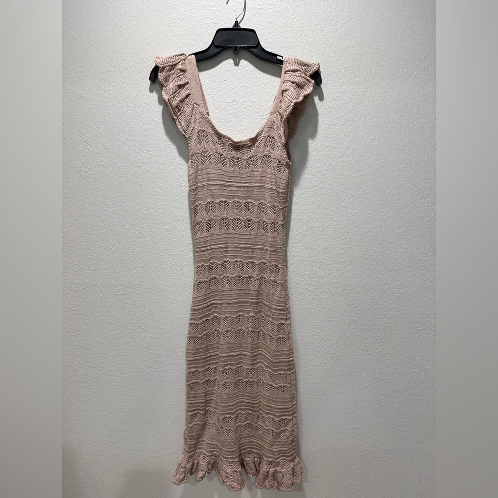 Freshman Lace Midi Dress in Beige
